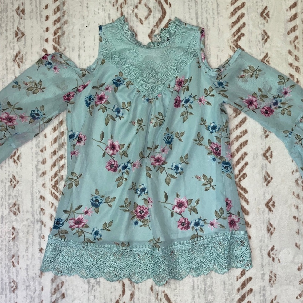Knit Works Size XL Women’s Floral Blouse